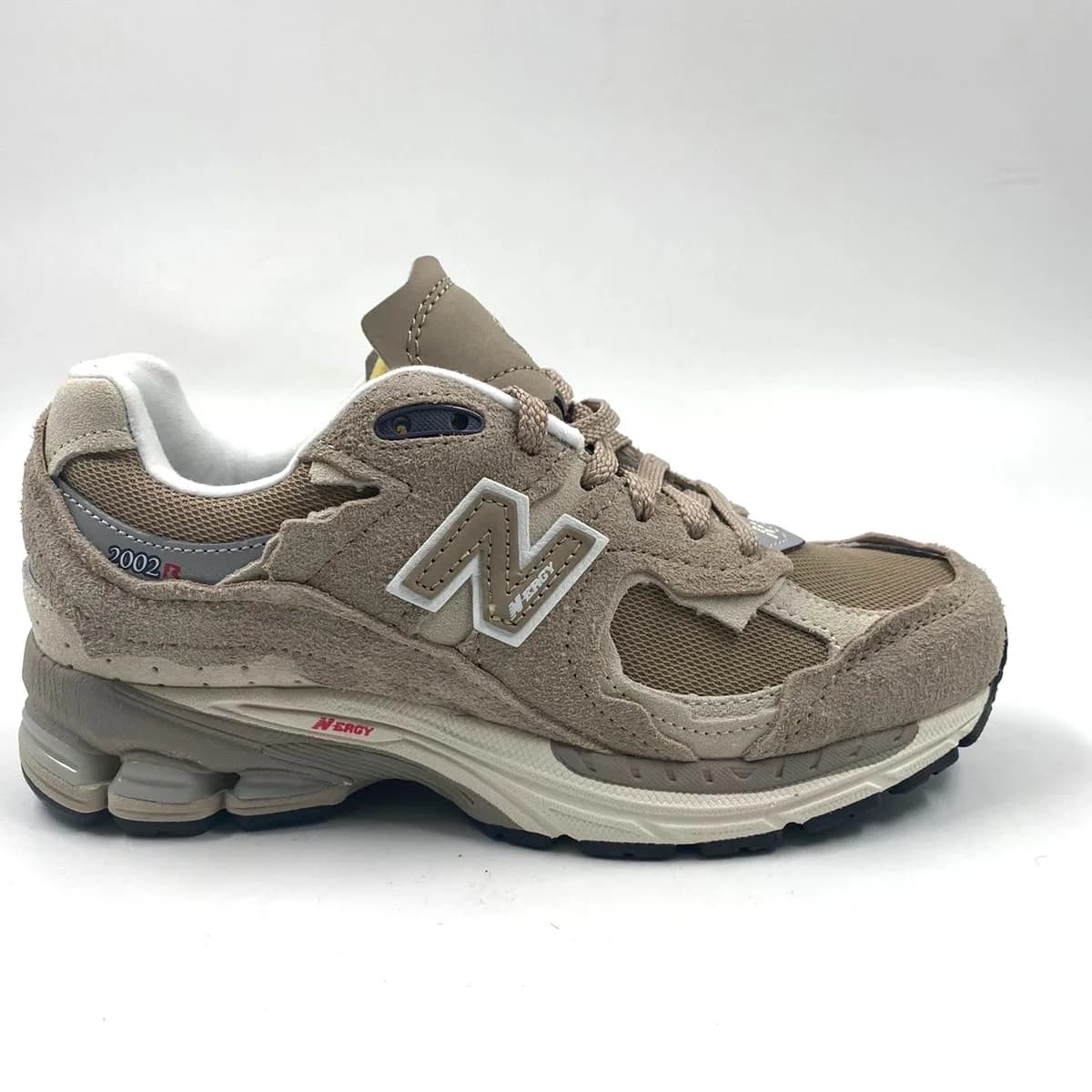 NEW BALANCE 2002R — Protection Pack Driftwood